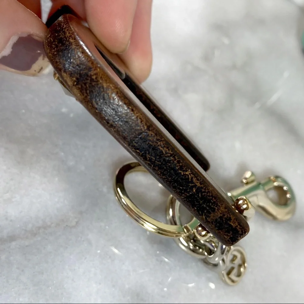 Gucci Alphabet Letter “U” Wooden & Crystal Bag Charm/Keychain - Picture 3 of 10